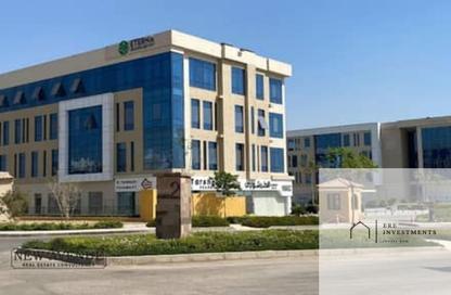 Shop - Studio - 2 Bathrooms for sale in Mivida - 5th Settlement Compounds - The 5th Settlement - New Cairo City - Cairo