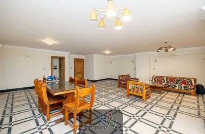Apartment - 3 Bedrooms - 2 Bathrooms for rent in Abdel Salam Aref St. - Laurent - Hay Sharq - Alexandria