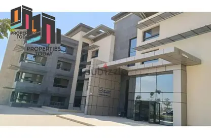 عيادة - غرفة نوم - 1 حمام للايجار في ميدتاون ويست - مدينة زايد الجديدة - الشيخ زايد - الجيزة