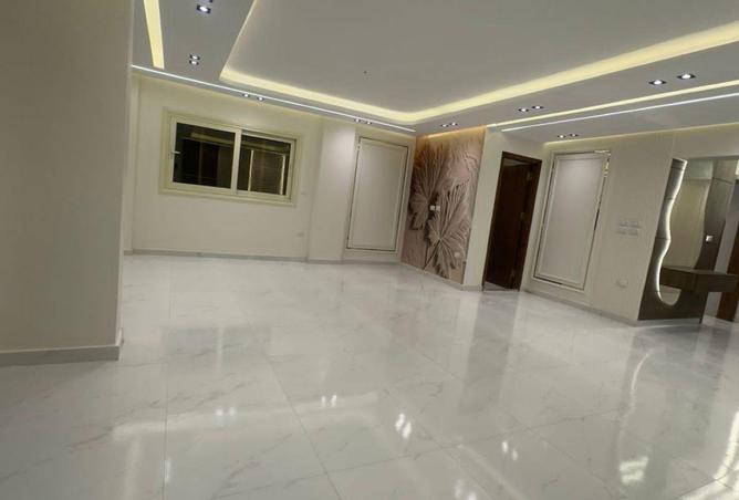 8541831 - Property Image 2