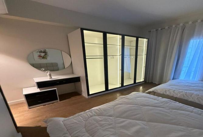 87512605 - Property Image 3