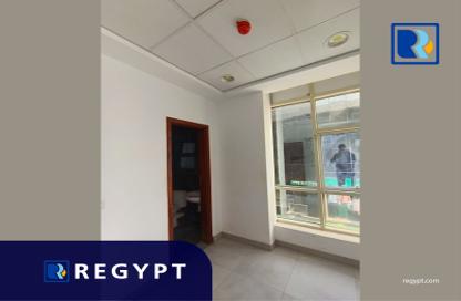 Office Space - Studio - 1 for rent in Point 90 Mall - South Investors Area - New Cairo City - Cairo