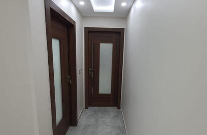 Office Space - 2 Bedrooms - 1 Bathroom for rent in The Gate Plaza Mall - 10th District - Sheikh Zayed City - Giza