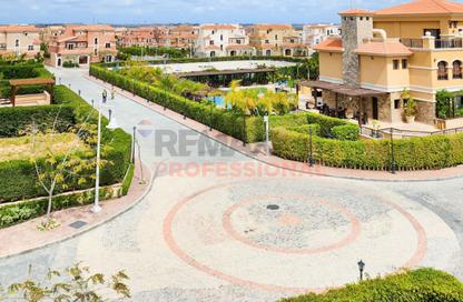 Villa - 7+ - 7+ for sale in Jewar Compound - King Mariout - Hay Al Amereyah - Alexandria