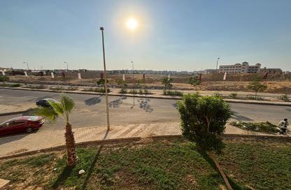 Apartment - 3 Bedrooms - 3 Bathrooms for sale in 1st Neighborhood - 2nd Area - Shorouk City - Cairo