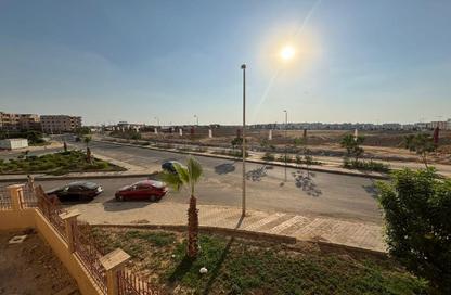 Apartment - 3 Bedrooms - 3 Bathrooms for sale in 1st Neighborhood - 2nd Area - Shorouk City - Cairo