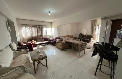 شقة - 3 غرف نوم - 2 حمامات للبيع في شارع وادي النيل - المهندسين - الجيزة