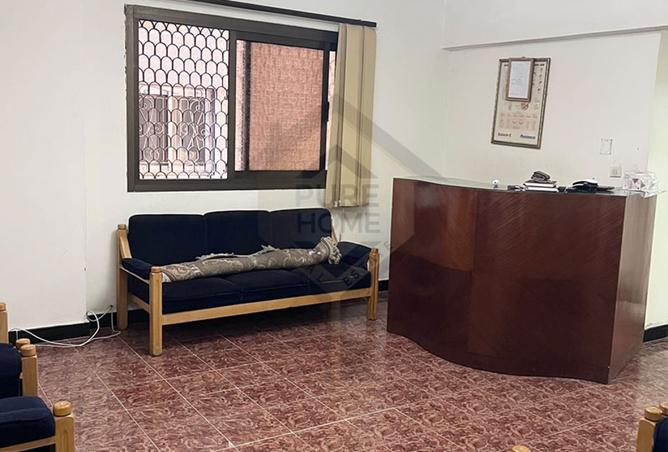 102905872 - Property Image 3