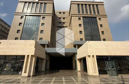 مساحات مكتبية - 4 غرف نوم - 2 حمامات للايجار في شارع التسعين الشمالي - التجمع الخامس - مدينة القاهرة الجديدة - القاهرة