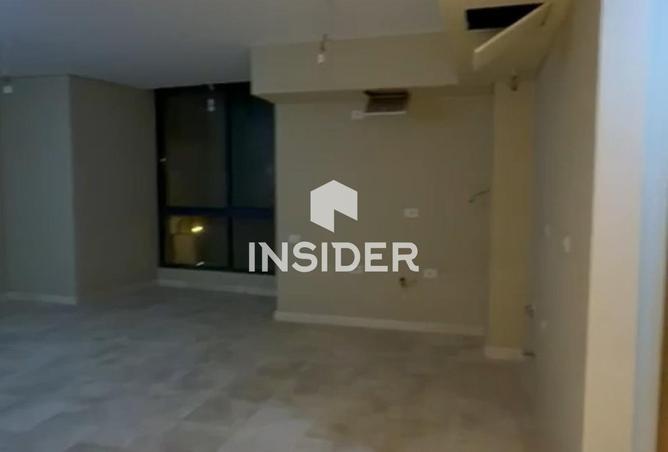 98837989 - Property Image 3