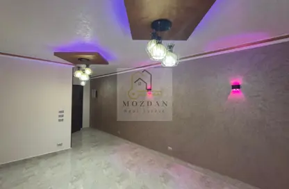 Apartment - 2 Bedrooms - 1 Bathroom for rent in 7th Sector - Zahraa El Maadi - Hay El Maadi - Cairo