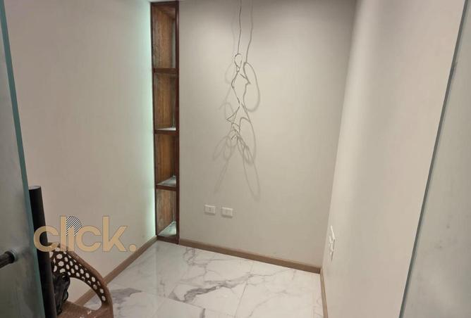 83142166 - Property Image 2