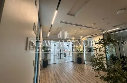 مساحات مكتبية - غرفة نوم - 1 حمام للبيع في مون فالي - المستثمرين الجنوبية - مدينة القاهرة الجديدة - القاهرة