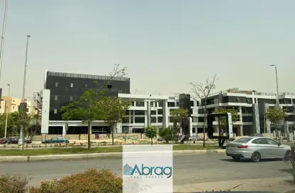 Clinic - 2 Bedrooms - 1 Bathroom for rent in Central Avenue - 2nd District - Sheikh Zayed City - Giza
