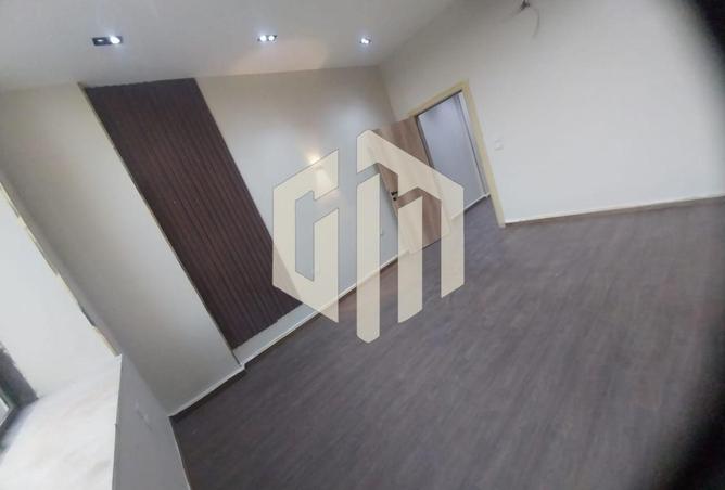 8701105 - Property Image 3