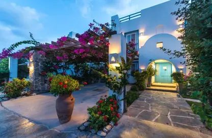 Chalet - 3 Bedrooms - 2 Bathrooms for sale in Mountain View - Ras Al Hekma - North Coast