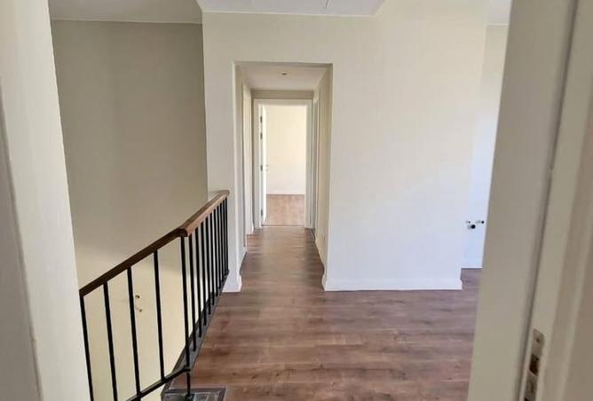 99398913 - Property Image 3