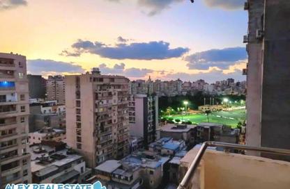 شقة - 3 غرف نوم - 2 حمامات للايجار في شارع عمر لطفي - سبورتنج - حي شرق - الاسكندرية