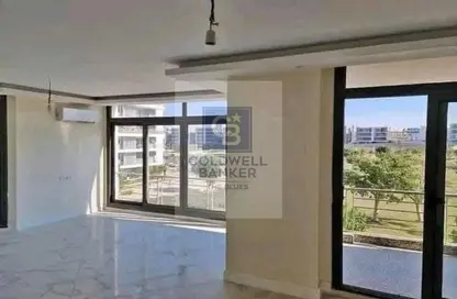 Apartment - 2 Bedrooms - 2 Bathrooms for sale in Taj City - 5th Settlement Compounds - The 5th Settlement - New Cairo City - Cairo