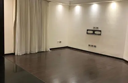 شقة - 3 غرف نوم - 3 حمامات للايجار في مصر الجديدة - القاهرة