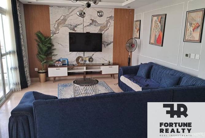 71910000 - Property Image 2