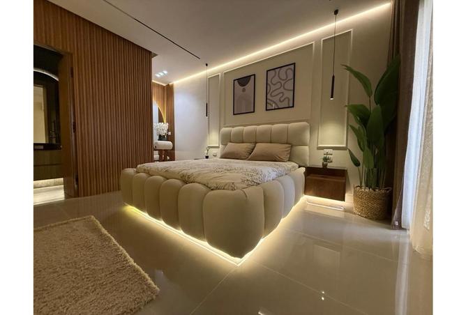 83129556 - Property Image 2