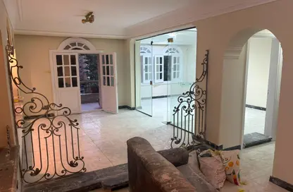 Apartment - 4 Bedrooms - 2 Bathrooms for sale in Sour Dar Al Defaa El Gawy St. - Ard El Golf - Heliopolis - Masr El Gedida - Cairo