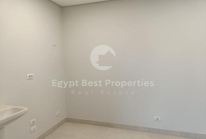 72168427 - صورة العقار 3