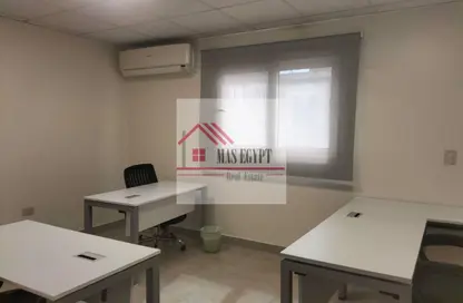 مساحات مكتبية - 8 غرف نوم - 5 حمامات للايجار في شارع لبنان - المهندسين - الجيزة