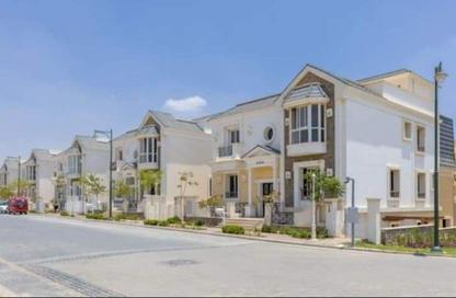 Townhouse - 4 Bedrooms - 4 Bathrooms for sale in Mountain View October Park - 6th District - 6 October City - Giza