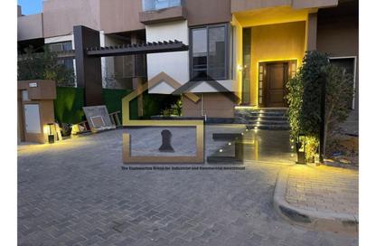 Townhouse - 4 Bedrooms - 4 Bathrooms for sale in Allegria - Sheikh Zayed Compounds - Sheikh Zayed City - Giza