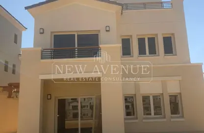 Villa - 3 Bedrooms - 4 Bathrooms for sale in Celesta Hills - Uptown Cairo - Mokattam - Cairo