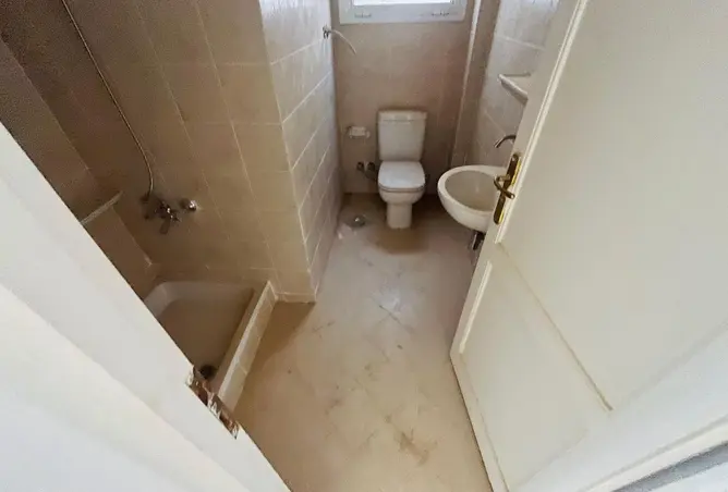 117002033 - Property Image 3