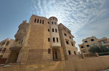 فيلا - 5 - 5 للبيع في طريق غرب سوميد - غرب سوميد - مدينة 6 أكتوبر - الجيزة