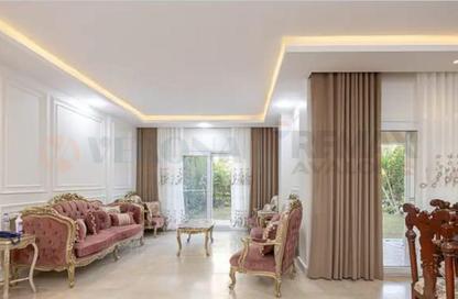 Villa - 5 Bedrooms - 4 Bathrooms for sale in Jewar Compound - King Mariout - Hay Al Amereyah - Alexandria