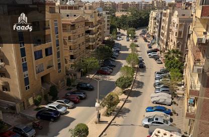 Apartment - 3 Bedrooms - 3 Bathrooms for sale in Masaken Al Mokattam St. - Al Hadaba Al Olya - Mokattam - Cairo