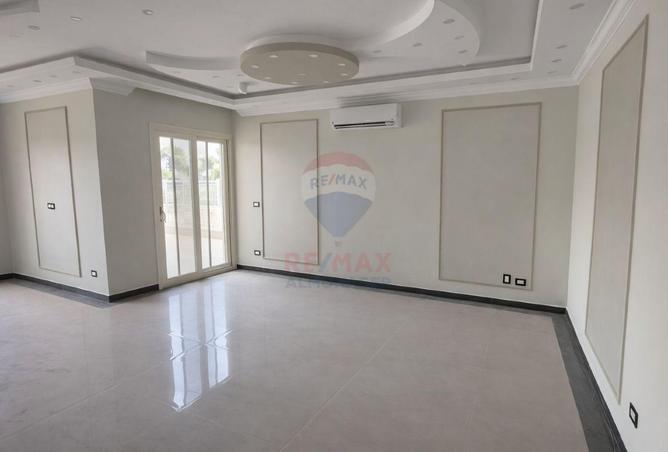 70090382 - Property Image 3