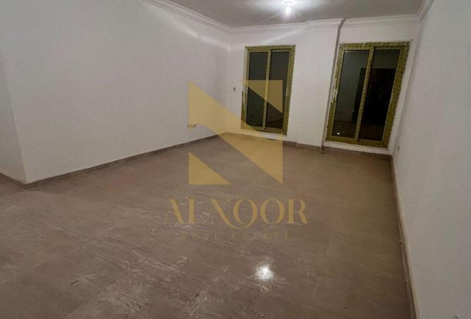 8634117 - Property Image 2