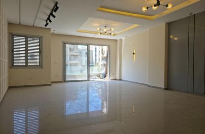 Apartment - 3 Bedrooms - 3 Bathrooms for rent in Village Gardens Katameya - 5th Settlement Compounds - The 5th Settlement - New Cairo City - Cairo
