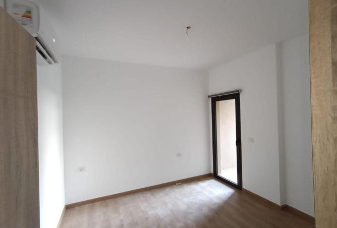 87830934 - Property Image 3