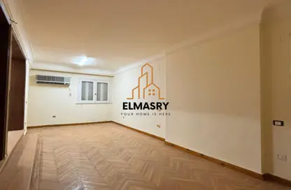 شقة - 2 غرف نوم - 1 حمام للبيع في شارع مصدق - الدقي - الجيزة