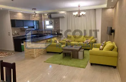 Apartment - 2 Bedrooms - 2 Bathrooms for sale in West Arabella - 5th Settlement Compounds - The 5th Settlement - New Cairo City - Cairo