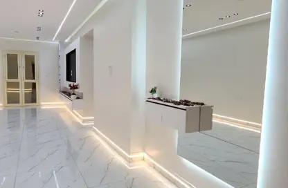 شقة - 3 غرف نوم - 2 حمامات للبيع في البوابة الرابعة - مينا - حدائق الاهرام - الجيزة