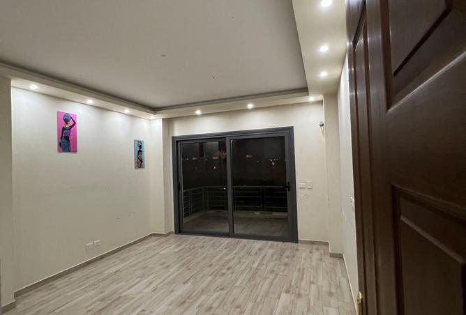 100366203 - Property Image 3