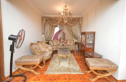 Apartment - 3 Bedrooms - 1 Bathroom for rent in Laurent - Hay Sharq - Alexandria