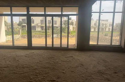 فيلا - 5 غرف نوم - 4 حمامات للبيع في أو ويست - كمبوندات 6 أكتوبر - مدينة 6 أكتوبر - الجيزة