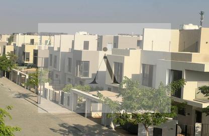 Townhouse - 3 Bedrooms - 4 Bathrooms for sale in Sodic East - 6th District - New Heliopolis - Cairo
