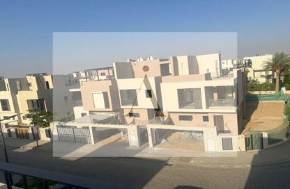 Townhouse - 3 Bedrooms - 4 Bathrooms for sale in Sodic East - 6th District - New Heliopolis - Cairo