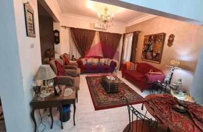 Duplex - 4 Bedrooms - 3 Bathrooms for sale in Sarayat Al Maadi - Hay El Maadi - Cairo