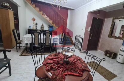 Duplex - 4 Bedrooms - 3 Bathrooms for sale in Sarayat Al Maadi - Hay El Maadi - Cairo